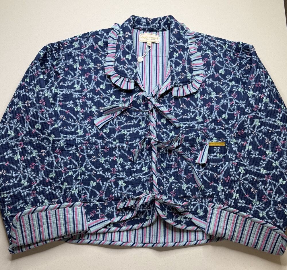New! Simply Southern Women’s Size L Reversible Quilted Jacket Blue Ribbon